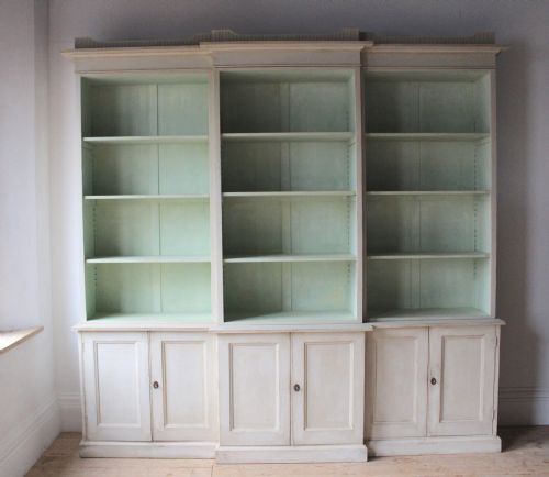 19th century library bookcase - CATEGORY: ANTIQUE BOOKCASES - DATED 19TH CENTURY