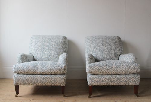 pair of howard and sons bridgewater armchairs - CATEGORY: ANTIQUE CHAIRS - DATED 19TH CENTURY