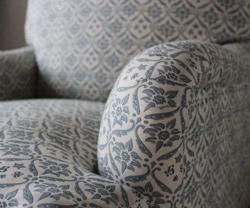 PAIR OF HOWARD AND SONS BRIDGEWATER ARMCHAIRS - ADDITIONAL PHOTO 1