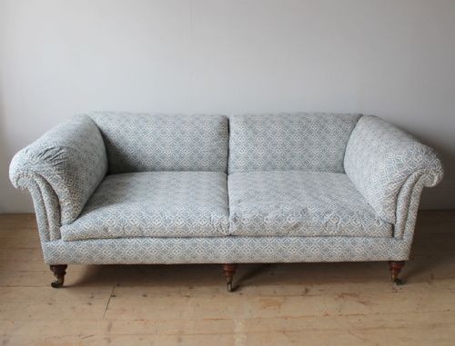 19th century howard and son sofa - CATEGORY: ANTIQUE SOFAS - DATED 19TH CENTURY