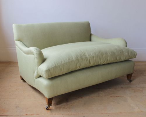 20TH CENTURY HOWARD STYLE BRIDGEWATER SOFA - ADDITIONAL PHOTO 4