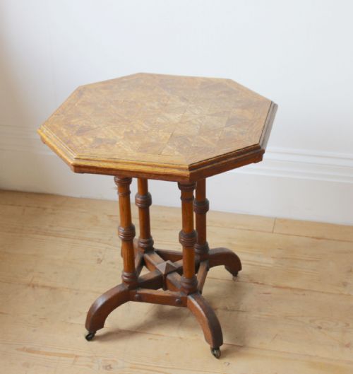19TH CENTURY GOTHIC REVIVAL LAMP TABLE - ADDITIONAL PHOTO 3