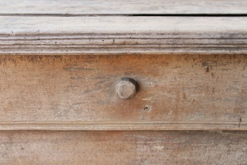 LONG COFFER BENCH - ADDITIONAL PHOTO 1