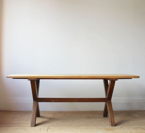 an english oak xframe table - CATEGORY: ANTIQUE TABLES - DATED 19TH CENTURY