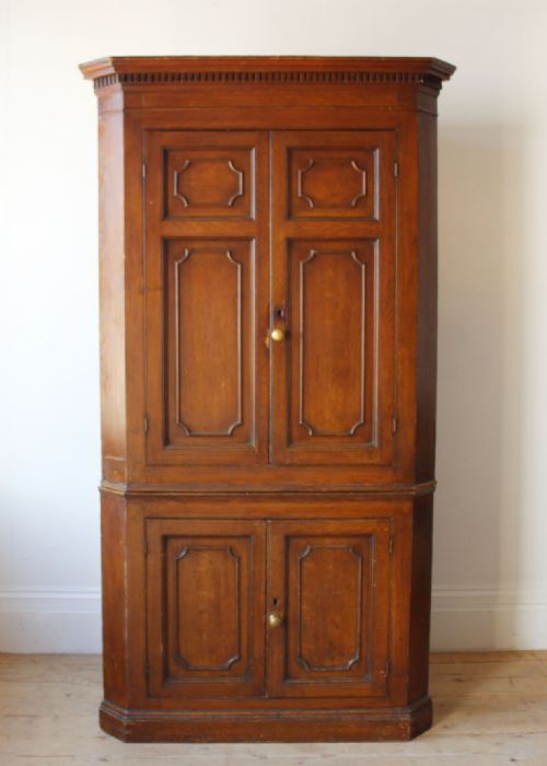 george iii cupboard - CATEGORY: ANTIQUE CUPBOARDS - DATED GEORGIAN