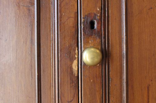 GEORGE III CUPBOARD - ADDITIONAL PHOTO 4