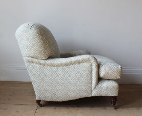 PAIR OF HOWARD AND SONS ARMCHAIRS - ADDITIONAL PHOTO 3