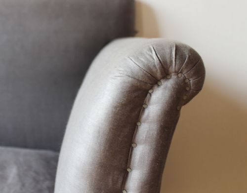 19TH CENTURY COUNTRY HOUSE SOFA - ADDITIONAL PHOTO 1