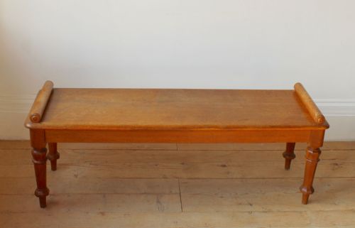 19th century hall bench - CATEGORY: ANTIQUE FURNITURE - DATED 19TH CENTURY