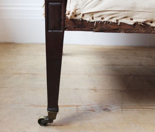 18TH CENTURY GEORGIAN SOFA - ADDITIONAL PHOTO 4