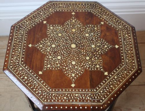 19TH CENTURY HOSHIAPUR TABLE - ADDITIONAL PHOTO 2