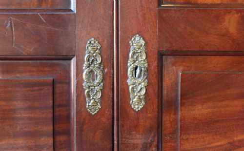 19TH CENTURY CHANNEL ISLAND WARDROBE - ADDITIONAL PHOTO 1