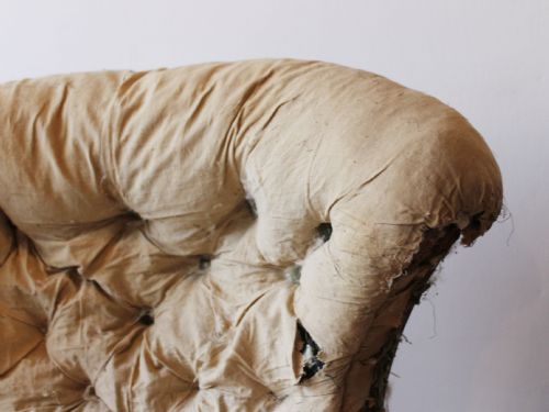PAIR OF BUTTON BACK ARMCHAIRS - ADDITIONAL PHOTO 2