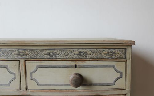 19TH CENTURY PINE CHEST - ADDITIONAL PHOTO 1