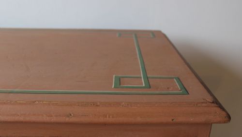 19TH CENTURY PAINTED CHEST - ADDITIONAL PHOTO 4