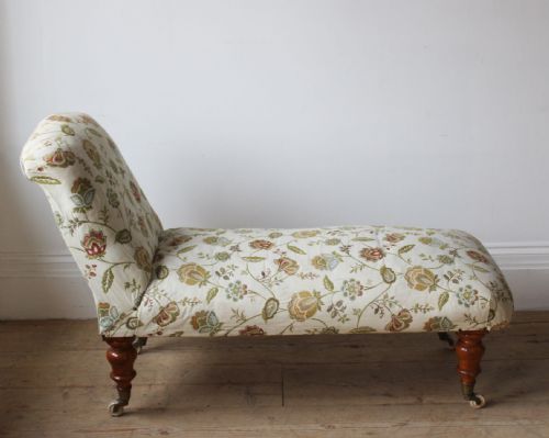 19TH CENTURY CHAISE - ADDITIONAL PHOTO 1