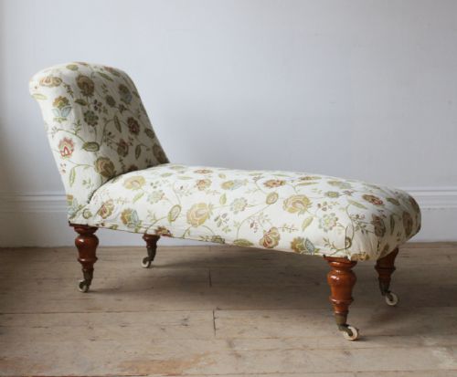 19TH CENTURY CHAISE - ADDITIONAL PHOTO 4