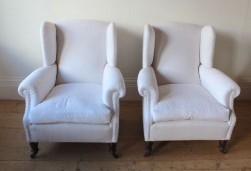 PAIR OF 19TH CENTURY WING CHAIRS - ADDITIONAL PHOTO 1