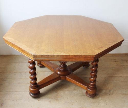 19TH CENTURY CENTRE TABLE - ADDITIONAL PHOTO 1