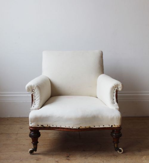 19th century armchair - CATEGORY: ANTIQUE CHAIRS - DATED 19TH CENTURY