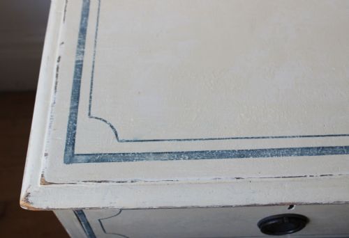 19TH CENTURY CHEST OF DRAWERS - ADDITIONAL PHOTO 3