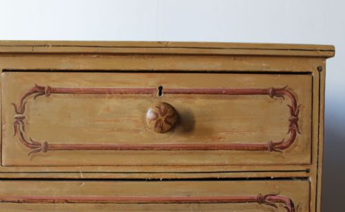 19TH CENTURY CHEST OF DRAWERS - ADDITIONAL PHOTO 4