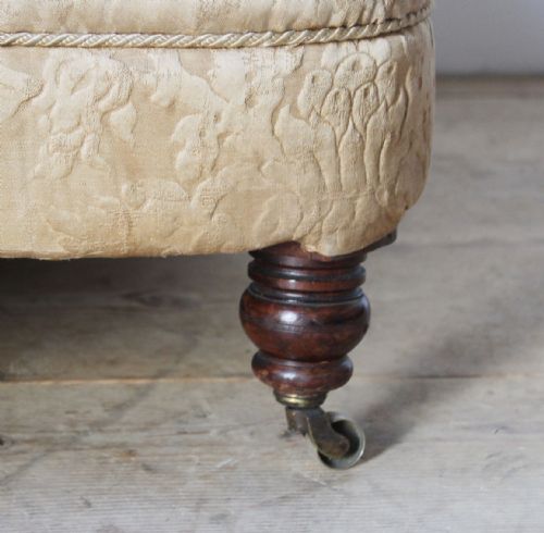 LARGE HOWARD STYLE CLUB ARMCHAIR - ADDITIONAL PHOTO 3
