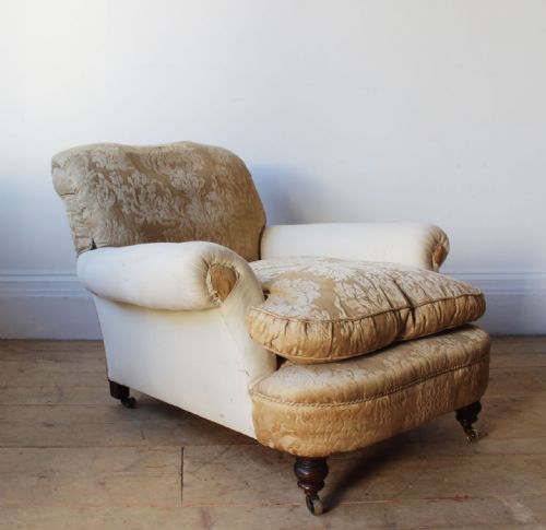 LARGE HOWARD STYLE CLUB ARMCHAIR - ADDITIONAL PHOTO 4