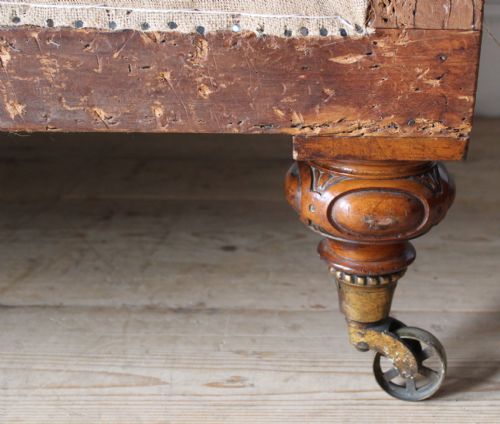 19TH CENTURY COUNTRY HOUSE SOFA - ADDITIONAL PHOTO 3