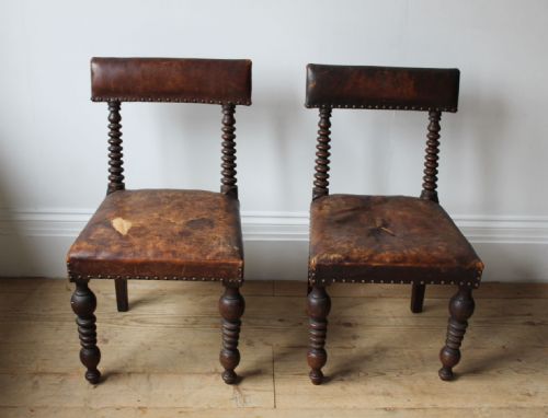 PAIR OF 19TH CENTURY SIDE CHAIRS - ADDITIONAL PHOTO 1