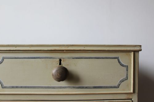 19TH CENTURY CHEST OF DRAWERS - ADDITIONAL PHOTO 2
