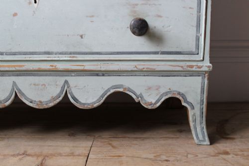 19TH CENTURY CHEST OF DRAWERS - ADDITIONAL PHOTO 4
