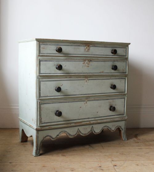 19TH CENTURY CHEST OF DRAWERS - ADDITIONAL PHOTO 5