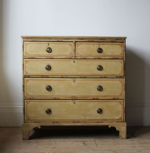 19th century chest of drawers - CATEGORY: ANTIQUE CHEST OF DRAWERS - DATED 19TH CENTURY