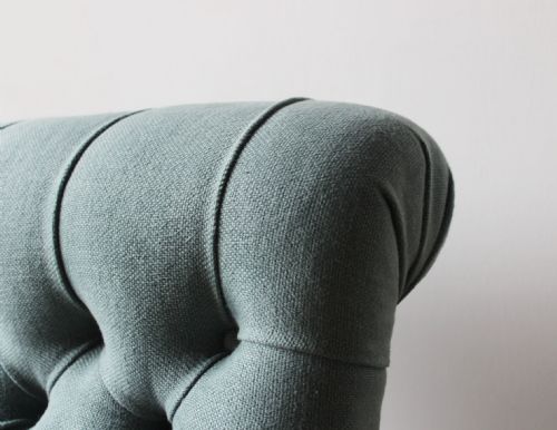19TH CENTURY BUTTON BACK ARMCHAIR - ADDITIONAL PHOTO 2