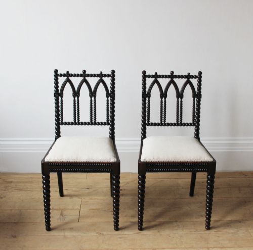 PAIR OF 19TH CENTURY GOTHIC SIDE CHAIRS - ADDITIONAL PHOTO 1