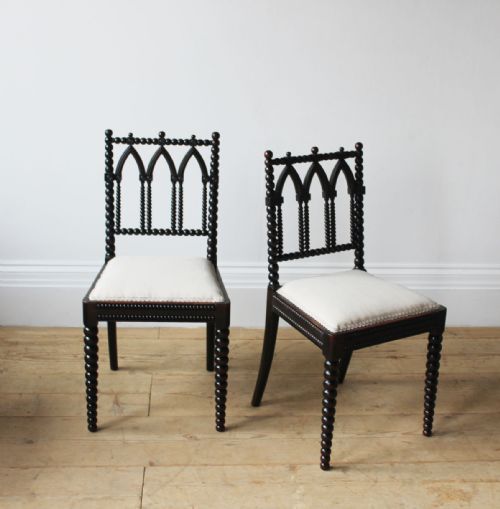 PAIR OF 19TH CENTURY GOTHIC SIDE CHAIRS - ADDITIONAL PHOTO 4