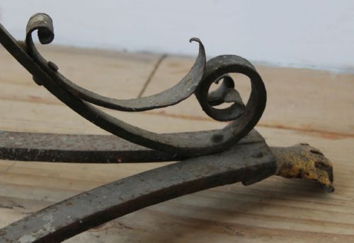 PAIR OF 19TH CENTURY PRICKET STICKS - ADDITIONAL PHOTO 4