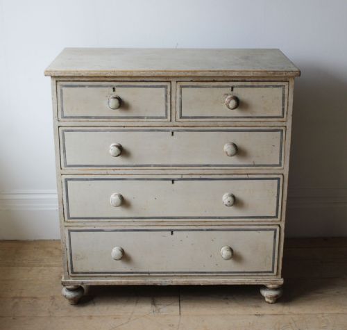 19TH CENTURY CHEST OF DRAWERS - ADDITIONAL PHOTO 1