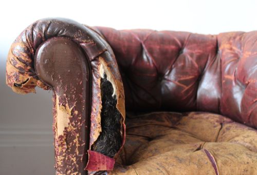 PAIR OF CHESTERFIELD ARMCHAIRS - ADDITIONAL PHOTO 2