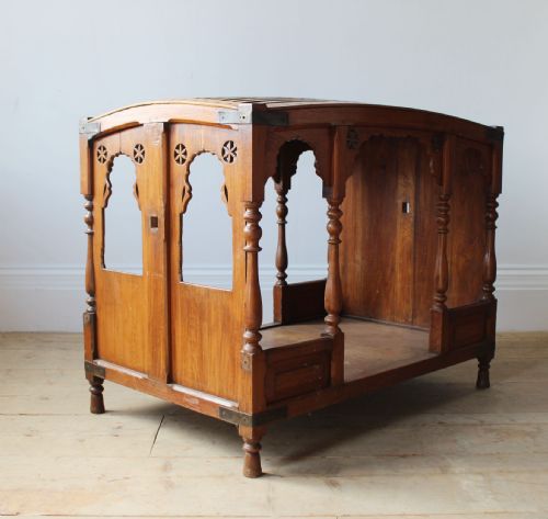 19TH CENTURY DOGS BED - ADDITIONAL PHOTO 2