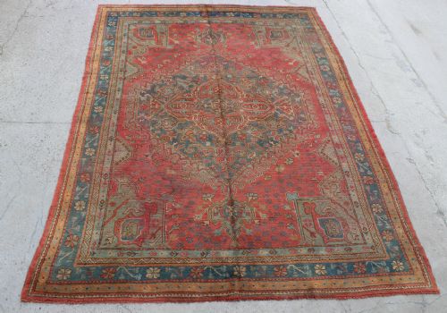 ushak rug - CATEGORY: ANTIQUE RUGS - DATED 19TH CENTURY
