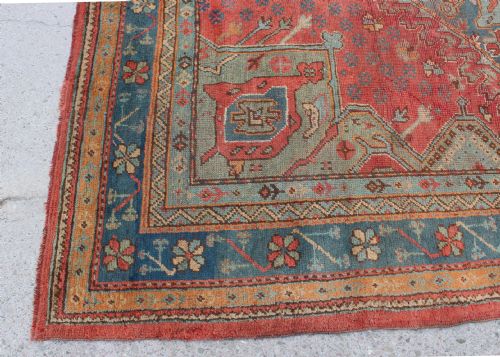 USHAK RUG - ADDITIONAL PHOTO 1