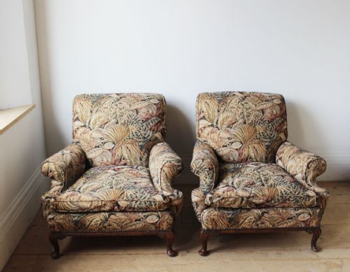 LARGE PAIR OF HOWARD STYLE ARMCHAIRS - ADDITIONAL PHOTO 1