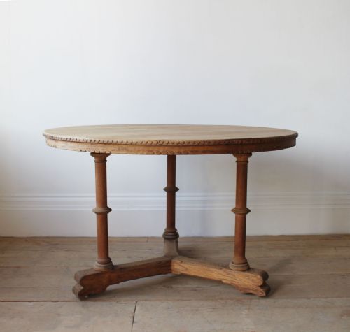 19th century center table - CATEGORY: ANTIQUE TABLES - DATED 19TH CENTURY