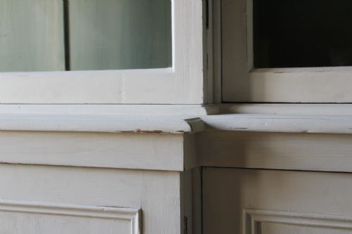19TH CENTURY PINE BOOKCASE - ADDITIONAL PHOTO 4