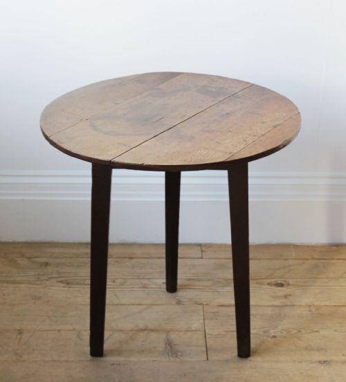 18th century cricket table - CATEGORY: ANTIQUE TABLES - DATED 19TH CENTURY