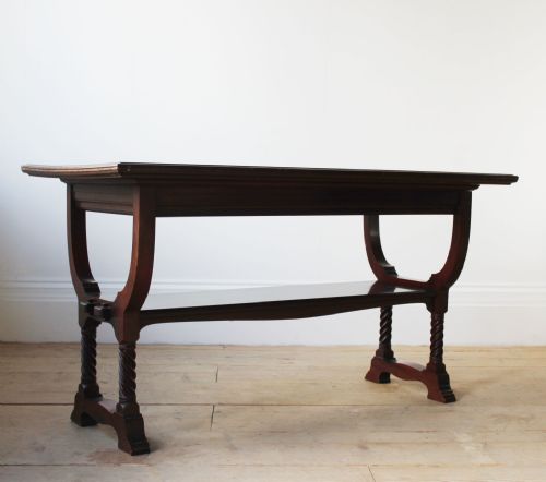 ARTS AND CRAFTS TABLE - ADDITIONAL PHOTO 1