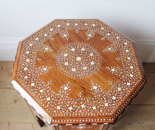 19TH CENTURY HOSHIARPUR TABLE - ADDITIONAL PHOTO 3