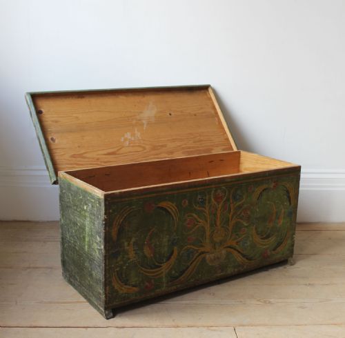 19TH CENTURY BRIDAL BOX - ADDITIONAL PHOTO 2